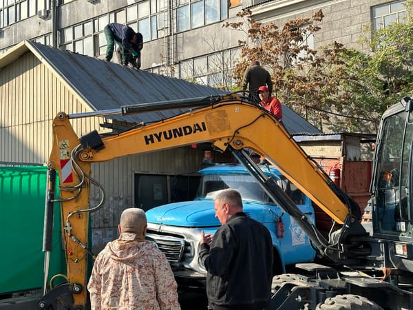 Снесено здание кафе «Ветерок» – владелец получил новый участок на бульваре Эркиндик