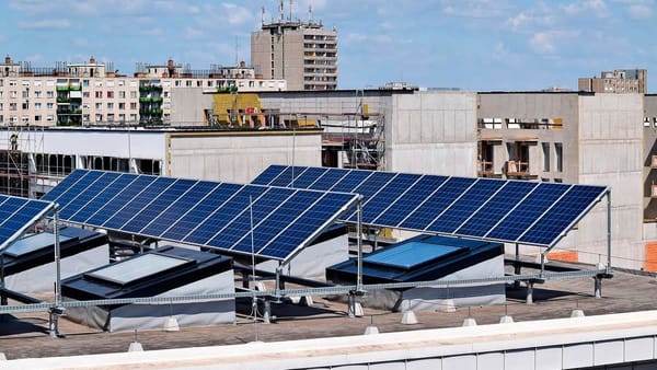 Минэнерго обяжет стройкомпании ставить солнечные панели на крыши новостроек