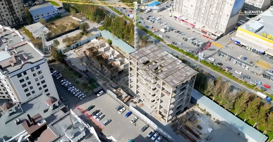 Во втором блоке БЦ «Azimut» скоро зальют перекрытие 6 этажа